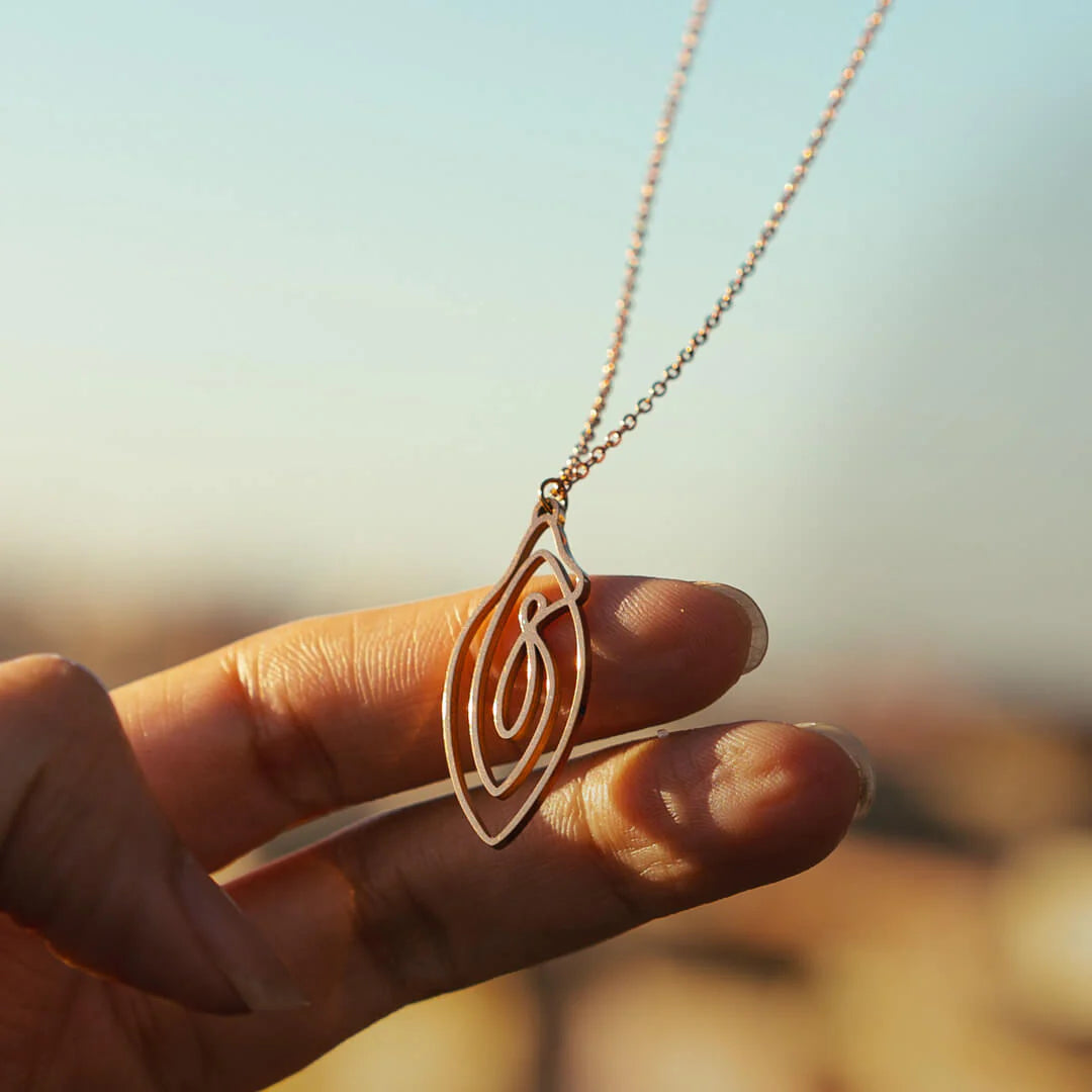 Vulvii Necklace - Rose Gold