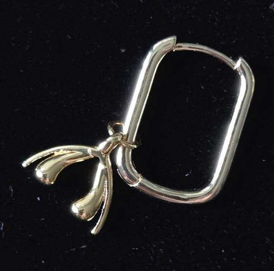 ODE Women's Clit Drop Charm Hoop GP